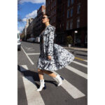 Amour-Geometric-Long-Jacket_1cfc92b3-2110-4cae-a366-85ae597094ae