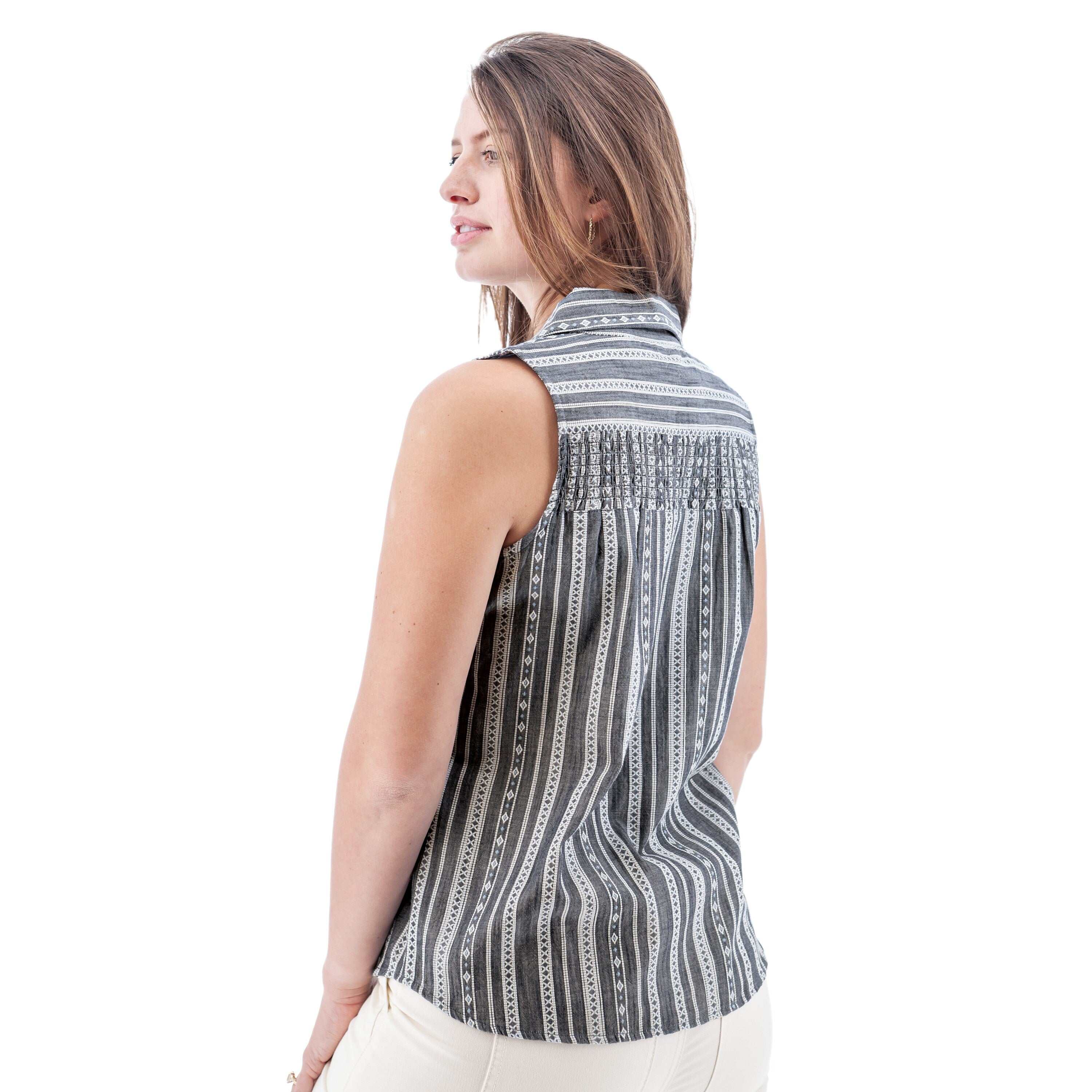 Old-Ranch-Women_27s-Saguaro-Smocked-Button-Front-Tank 1282080042